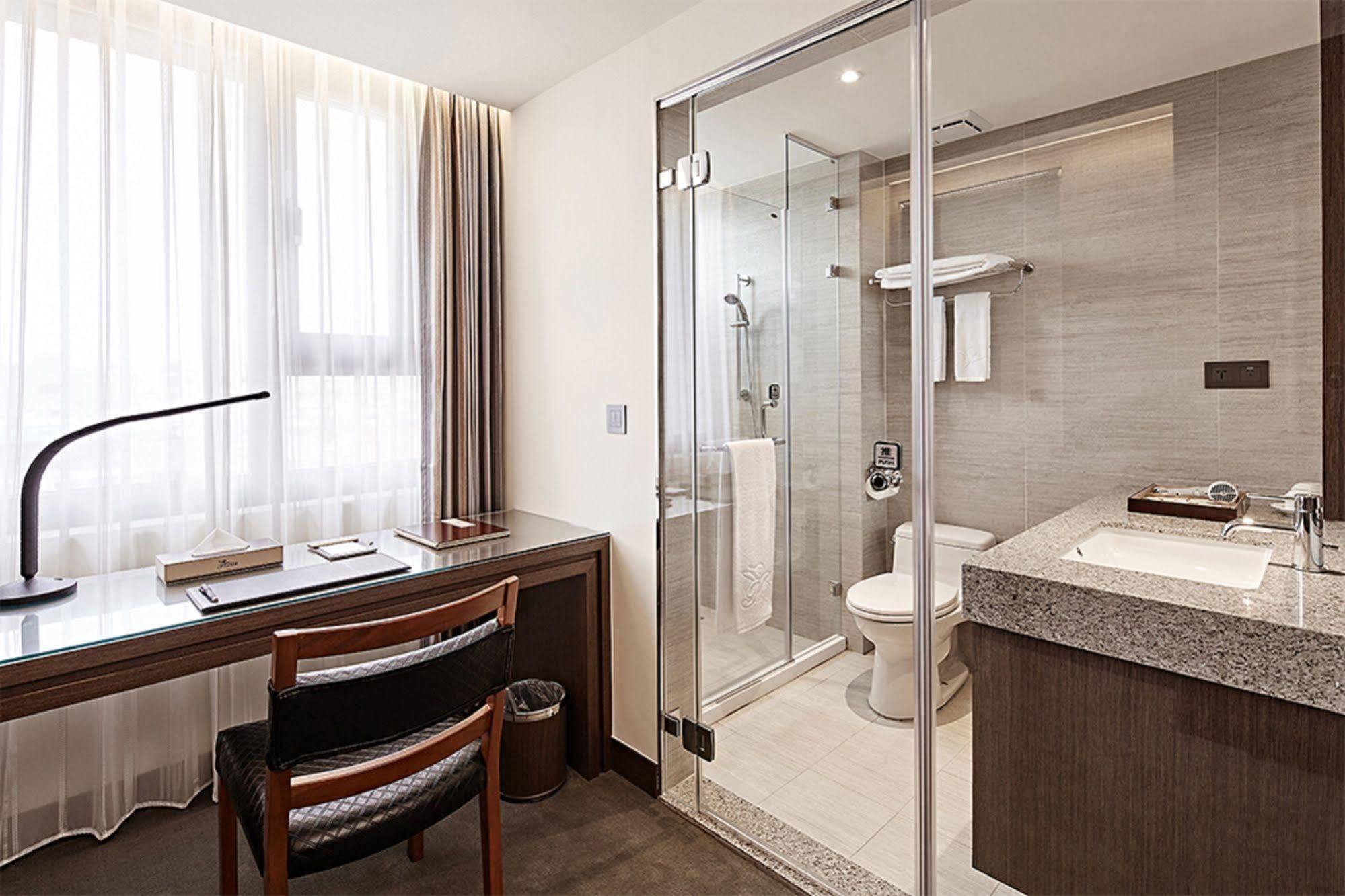 טאינאן Hotel Sukimi מראה חיצוני תמונה